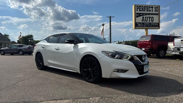 2017 Nissan Maxima SR